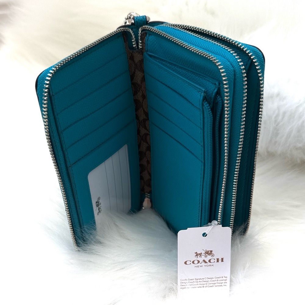 NWT Coach TEAL Two Compartment Zip Wallet Wristlet